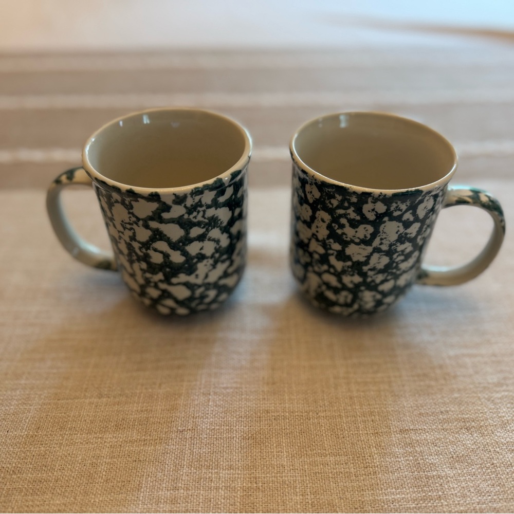 Folk Craft Moose Country Vintage Green and White Mugs